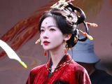 吴谨言《凤不栖秦长歌》路透曝光，古装气场强大