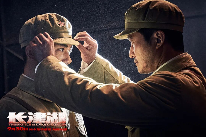 ▲从上至下分别为博纳出品影片《智取威虎山》《中国机长》《长津湖》剧照。