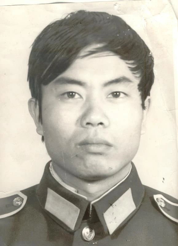 缉毒烈士陈建军遗像