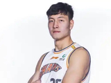 抵达广东，区俊炫签约，加盟豪门，1年合同，此前CBA状元出道