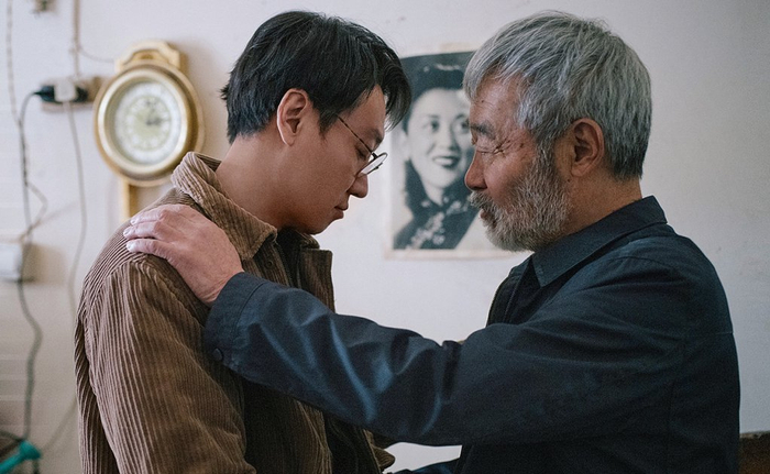 《白塔之光》中的父亲谷运来