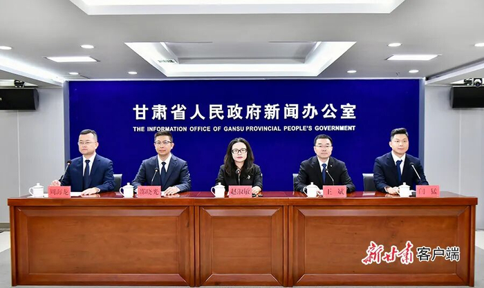 新闻发布会现场