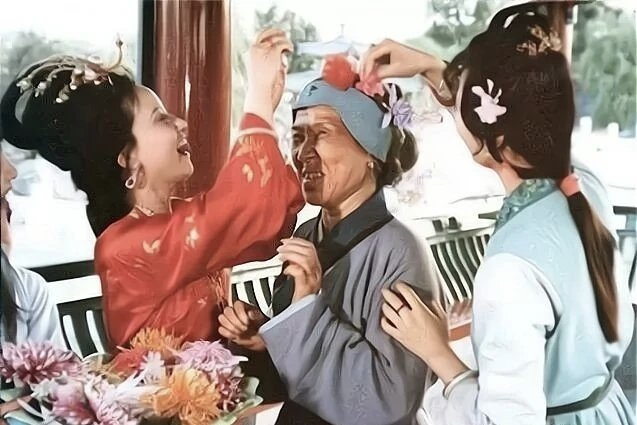 天上的红楼不会再是万艳同悲了。