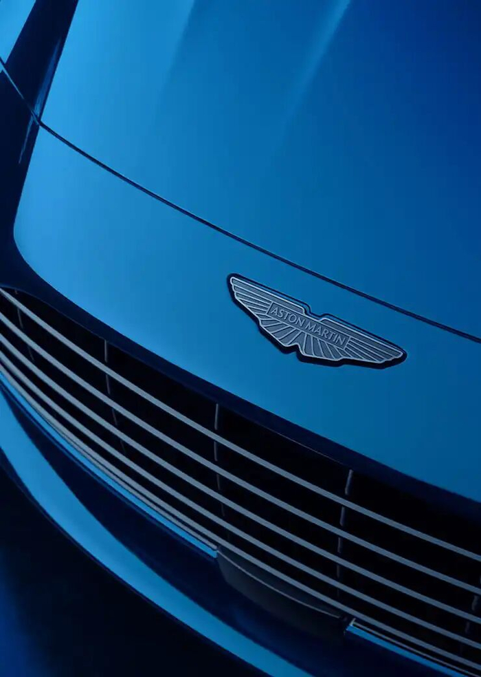 4.0升双涡轮增压V8的最大功率提高至700马力。图片来源：Aston Martin