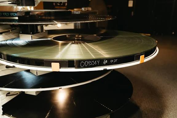 《奥德赛》的巨大IMAX 70mm胶片