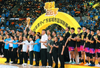 粤BA场边星光熠熠！杜锋领衔多位名宿，广东男女篮多位球员助威