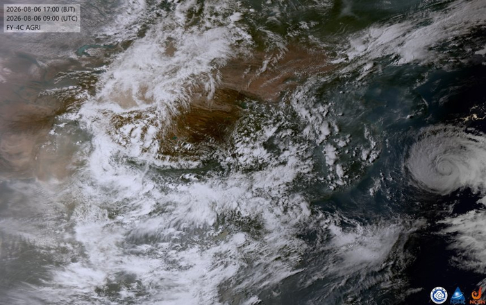 8月6日17时的卫星云图。中央气象台供图
