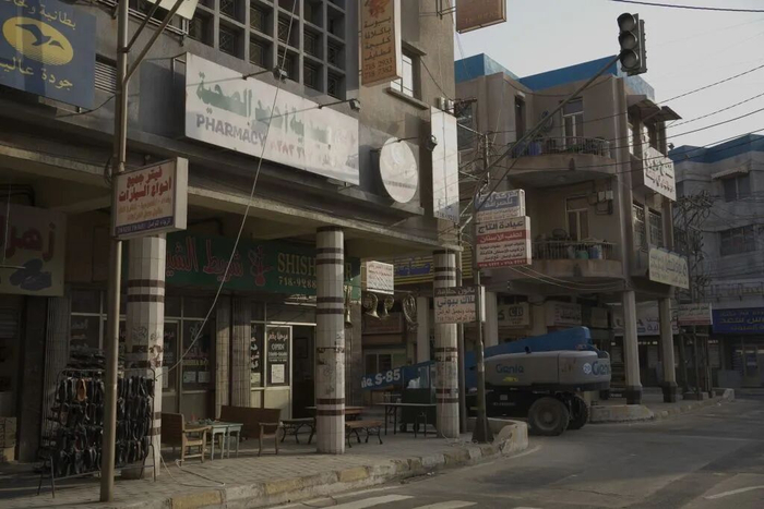 剧组搭建的中东风格的街区。新华社发