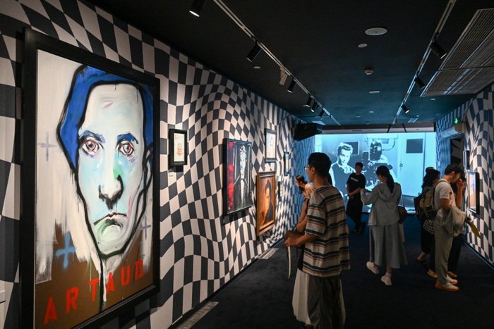 2026年8月15日，上海艺仓美术馆，展览现场。澎湃新闻记者 朱伟辉 图