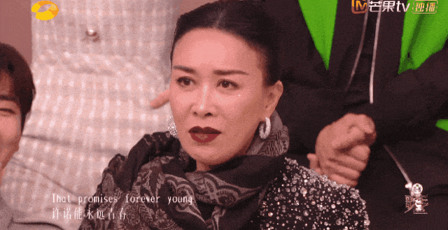 那英演唱会王菲贴抽象表情包火了，这才是成年人友情的最好模样__财经头条__新浪财经
