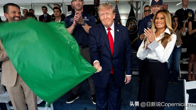 计划15万来了20万人!水不够喝位不够坐,特朗普这赛车办得真热闹_新浪新闻