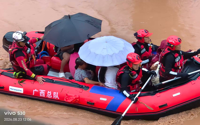8月23日，当地正在组织救援。 受访者供图