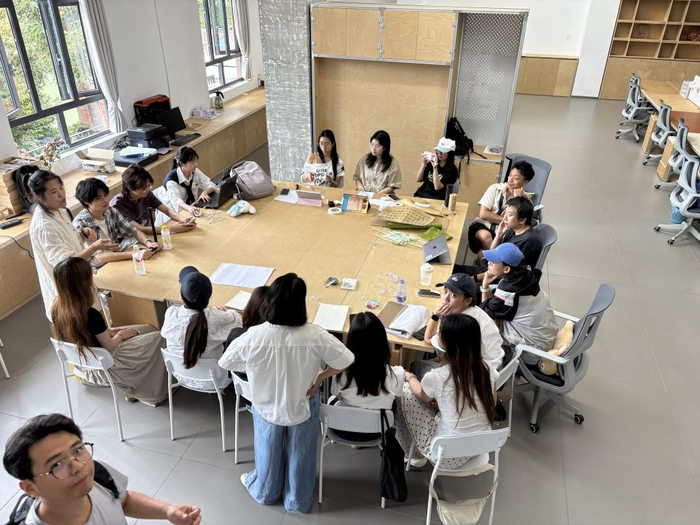 四川某職校藝術工作坊現場 葛宇路 供圖