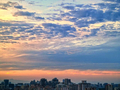 北京：彩云飘飘，霞染长空