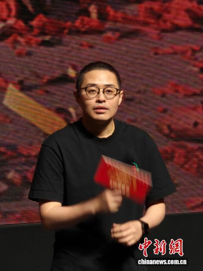 电影《欢迎来龙餐馆》导演文牧野。中新网记者韩辉 摄