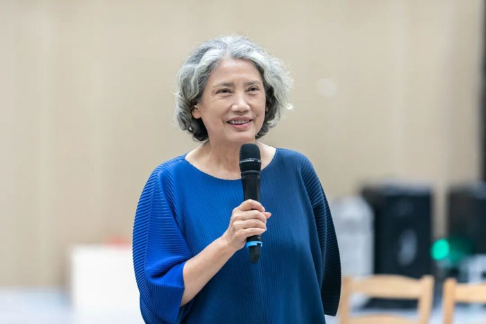 排练照  崔新琴寄语年轻演员   摄影：张星海