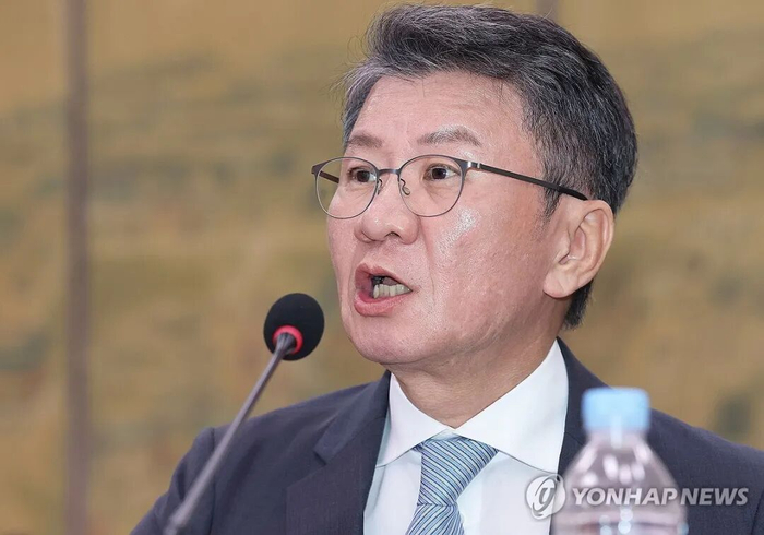 资料图片：7月30日，在韩国国会，郑梦奎出席国会听证会。 （图源韩联社）