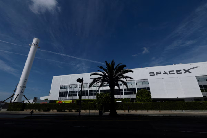 SpaceX工厂 资料图 图源：外媒