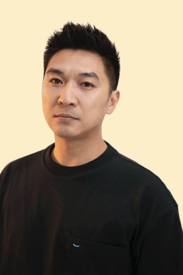 叶福生在电影《欢迎来龙餐馆》中担任表演指导。受访者供图