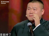 话说？当然是因为这样会显得脸大呀