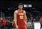 还能这样？香港金牛为王俊杰报备合同，避开选秀，目标冲CBA！