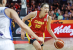 中国女篮20分大胜意大利勇夺小组第二，将在淘汰赛首轮中对阵波多黎各