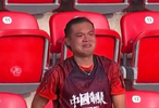 中国U20女足向唯一球迷鞠躬致谢