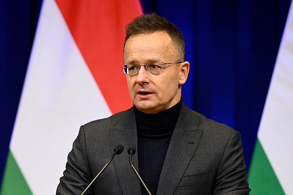 匈牙利前外交部长西雅尔多 视觉中国