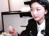 马思纯作为花少过来人，提前给周冬雨上大师课！这下马老师可以批改作业了