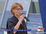 女人连放两首歌，最后还是抢到DNA
