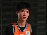 偞李永炜接受fiba洲际杯采访介绍自己球队，cba上海久事大鲨鱼偰李永炜