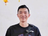 中秋佳节到，CBA山东男篮全队送来祝福了，陈林坚提醒你别忘了吃月饼哦！
