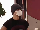 肖战这小脑袋瓜这么圆，像戴了安全帽