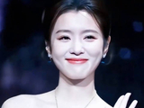 李云霄美成啥了啊，怪不得美女都忍不住回头看她越剧颜值