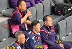 王励勤秦志戬任浩观战王曼昱比赛