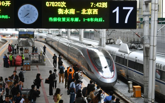 9月28日，京港高铁雄商段正式开通运营。新京报记者 王贵彬 摄
