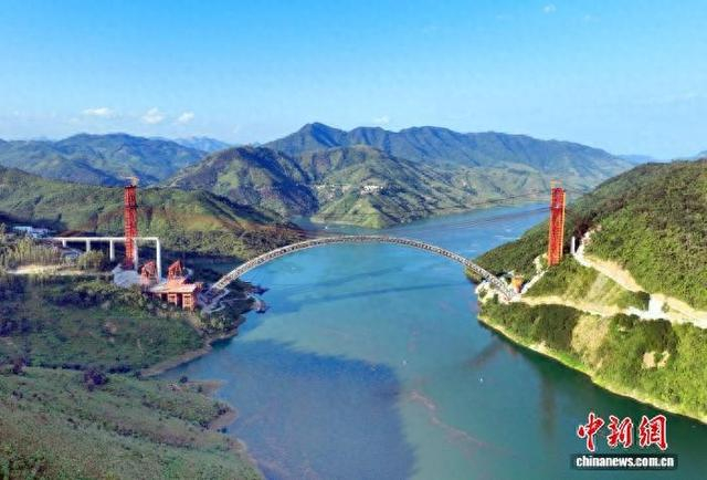 图为红水河铁路大桥。广西交通投资集团 供图