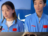 魏雅欣亚运夺冠后新目标，与F1车手乔治拉塞尔合影