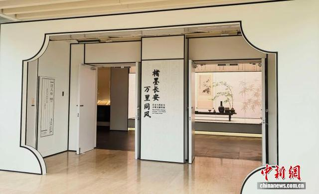 “楮墨长安 万里同风——汉文与西夏文古籍文献特展”正式对外展出。西安博物院供图