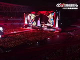 近距离感受现场力量！很久没唱的歌重新演绎，直拍捕捉眼神与歌声，满满的情怀