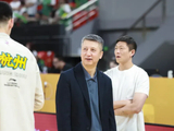 出镜却不写名字！曝CBA老总对郭士强不满：男篮成绩影响联赛口碑