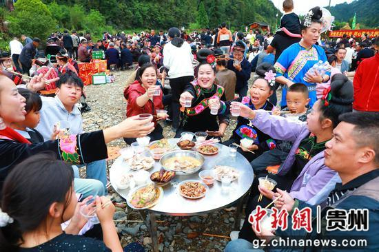 剑河县太拥镇昂英村开渔节活动现场。剑河县融媒体中心 供图