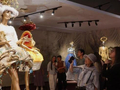 浙江杭州：国庆假期 “郭培服装艺术特展”迎来观展热潮