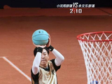 小沈阳队一分没有，王以太直接给对手让球，李光洁连投五球乐坏了