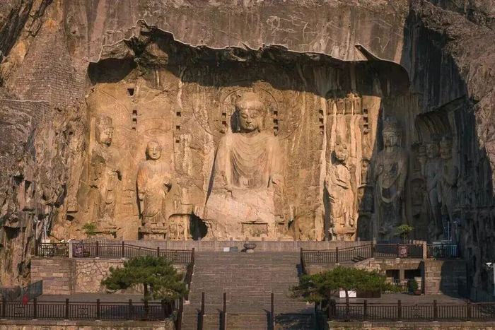 龙门石窟