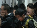 10万游客涌入5万人口的青海祁连县城致酒店满房，文旅局7小时接400多个求助电话，当地紧急安排免费宿舍，文旅局长给游客铺床