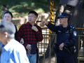 警力跟着人流走，海淀公安“一园一策”织密假期安全网