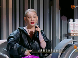 这段综艺效果直接拉满，何老师一句小姑娘，宁静夸完选手转头就惦记人家衣服…