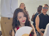 迪丽热巴就是这样全球大出圈的星光女！明艳红玫瑰美疯了