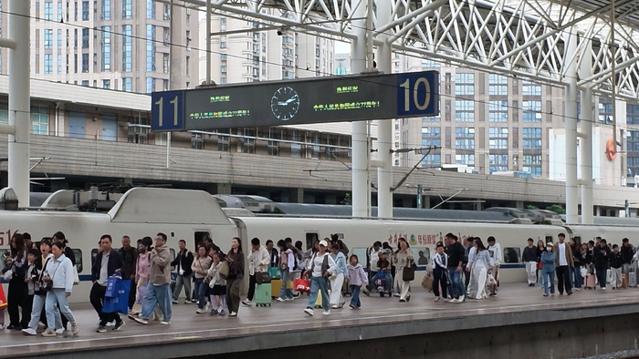 10月7日，铁路上海站。上海站供图